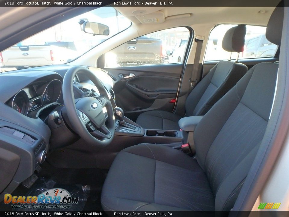 Charcoal Black Interior - 2018 Ford Focus SE Hatch Photo #11