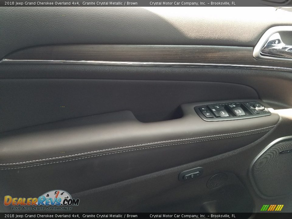 2018 Jeep Grand Cherokee Overland 4x4 Granite Crystal Metallic / Brown Photo #17