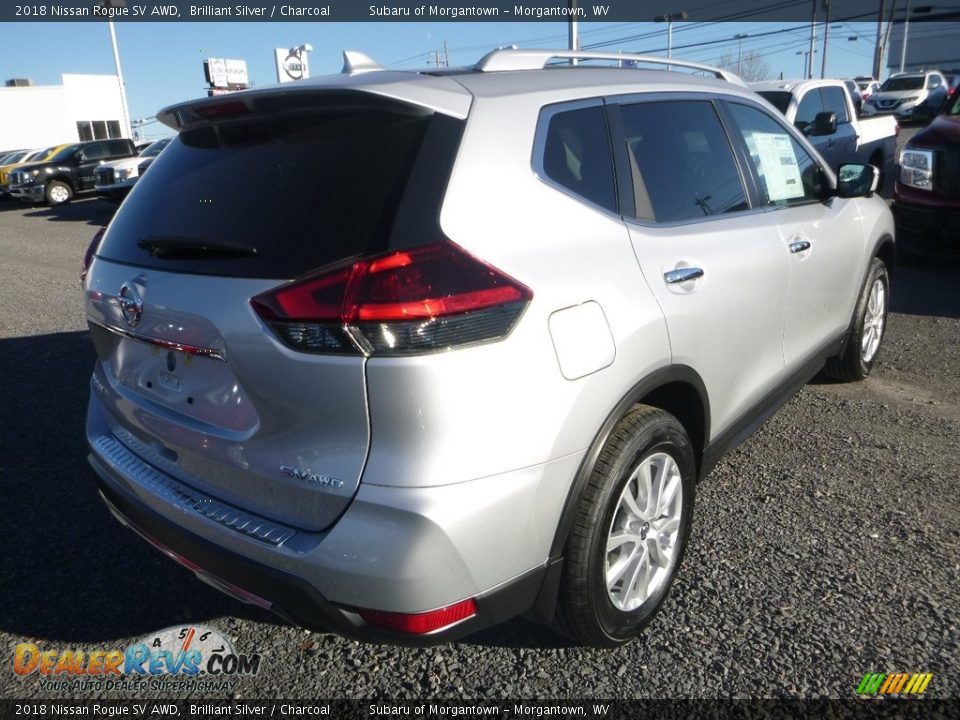 2018 Nissan Rogue SV AWD Brilliant Silver / Charcoal Photo #8