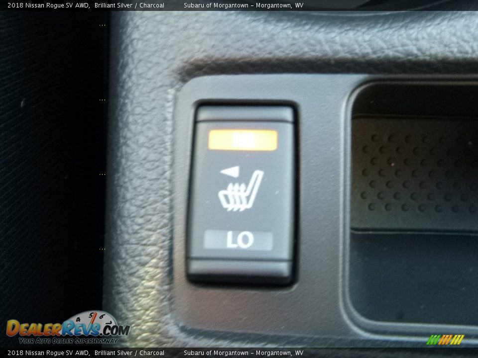2018 Nissan Rogue SV AWD Brilliant Silver / Charcoal Photo #19
