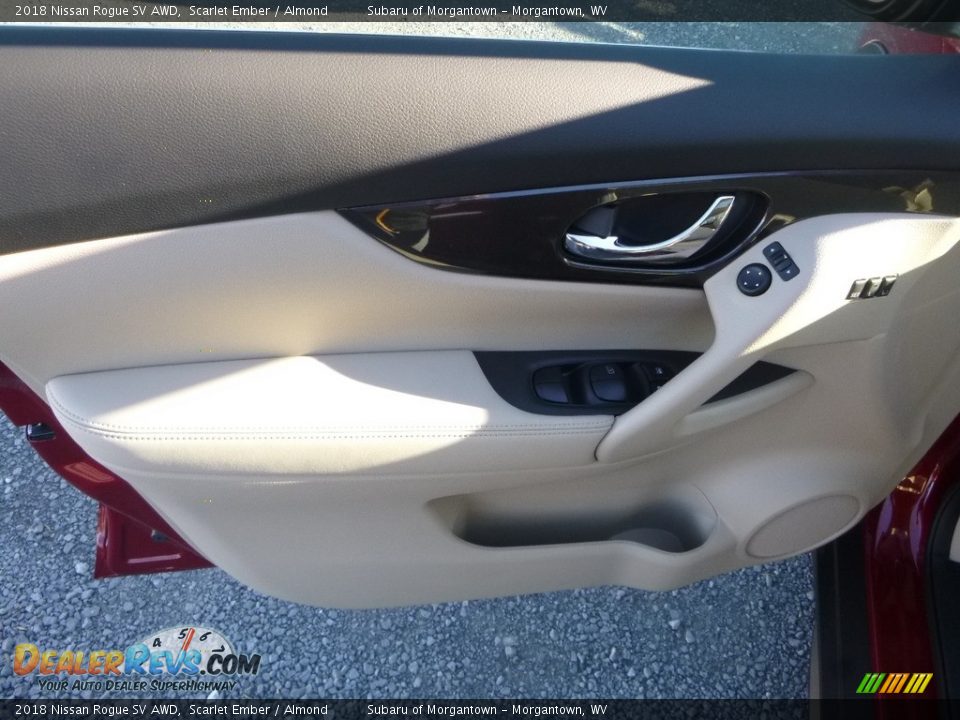 Door Panel of 2018 Nissan Rogue SV AWD Photo #13