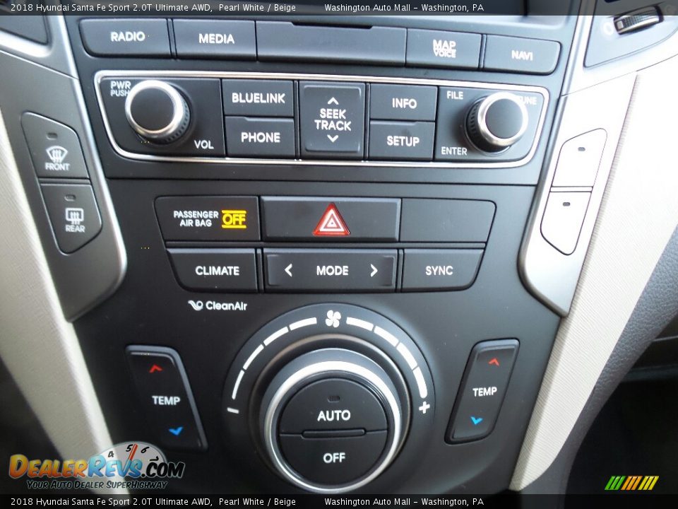 Controls of 2018 Hyundai Santa Fe Sport 2.0T Ultimate AWD Photo #29