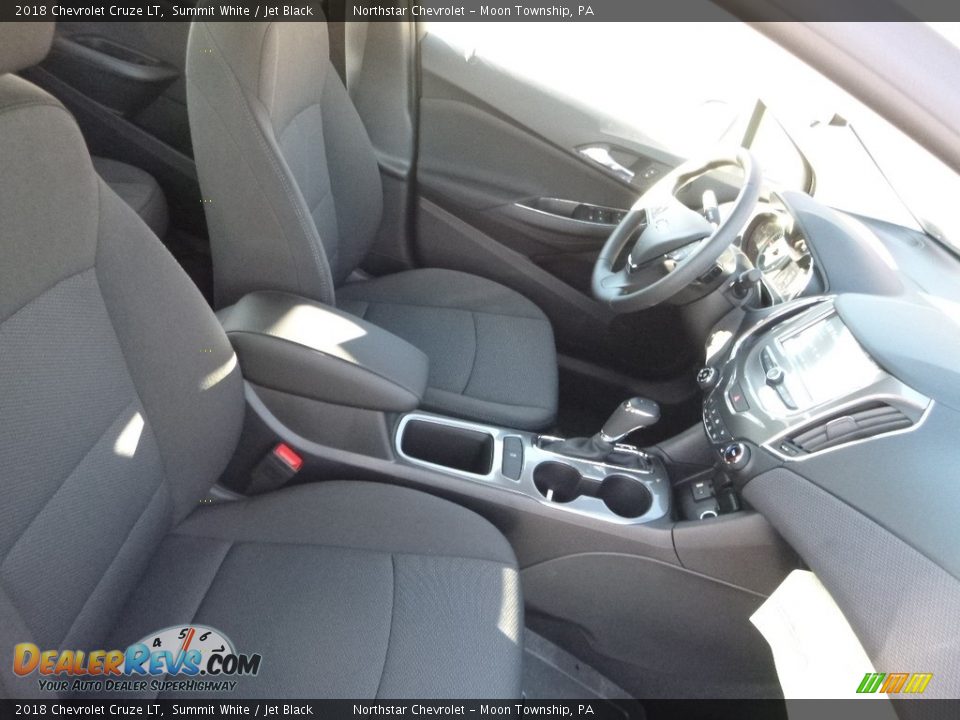 2018 Chevrolet Cruze LT Summit White / Jet Black Photo #10