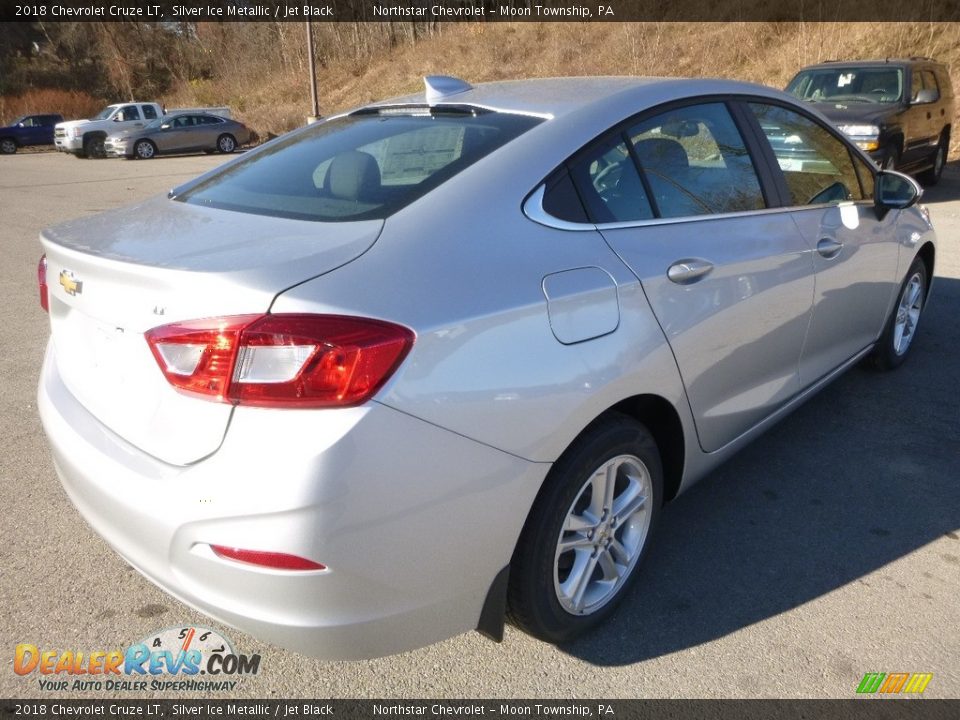 2018 Chevrolet Cruze LT Silver Ice Metallic / Jet Black Photo #5