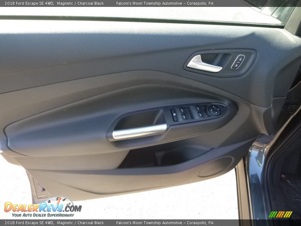 2018 Ford Escape SE 4WD Magnetic / Charcoal Black Photo #10