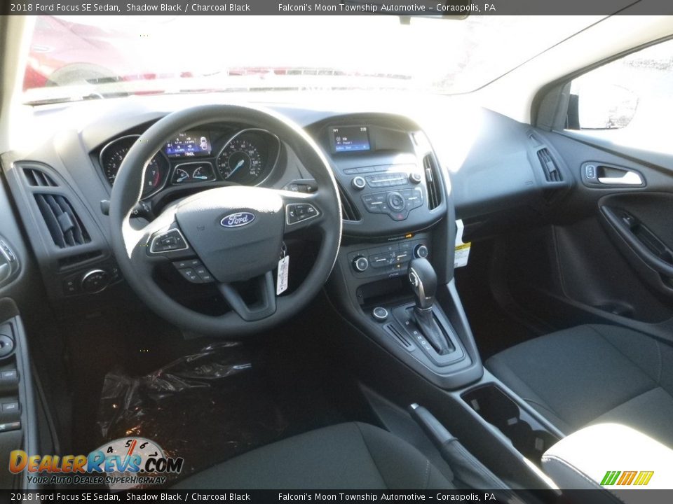 2018 Ford Focus SE Sedan Shadow Black / Charcoal Black Photo #10