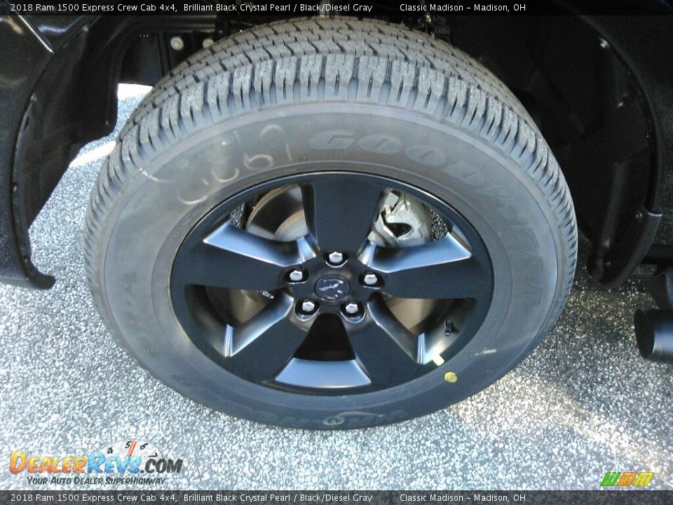 2018 Ram 1500 Express Crew Cab 4x4 Brilliant Black Crystal Pearl / Black/Diesel Gray Photo #11