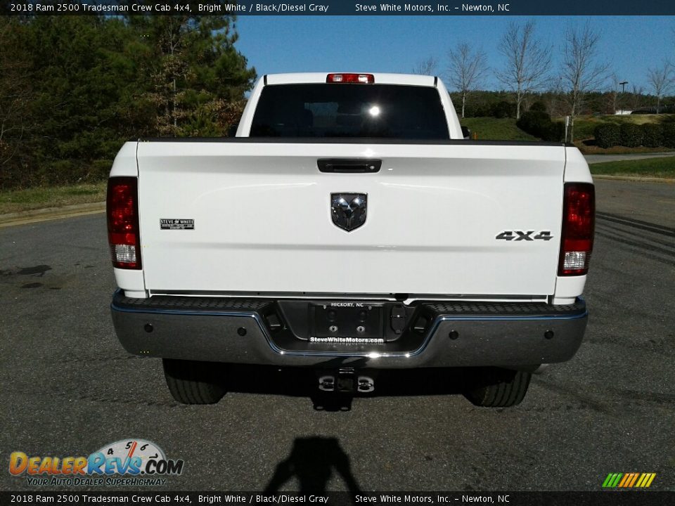 2018 Ram 2500 Tradesman Crew Cab 4x4 Bright White / Black/Diesel Gray Photo #7