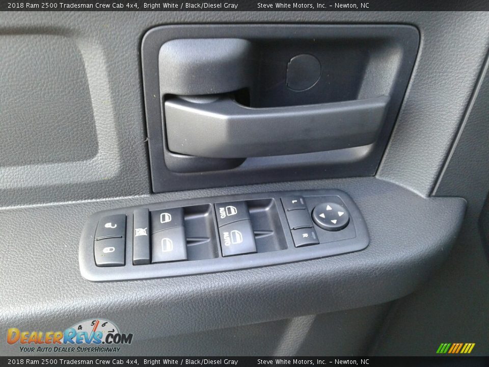 2018 Ram 2500 Tradesman Crew Cab 4x4 Bright White / Black/Diesel Gray Photo #14