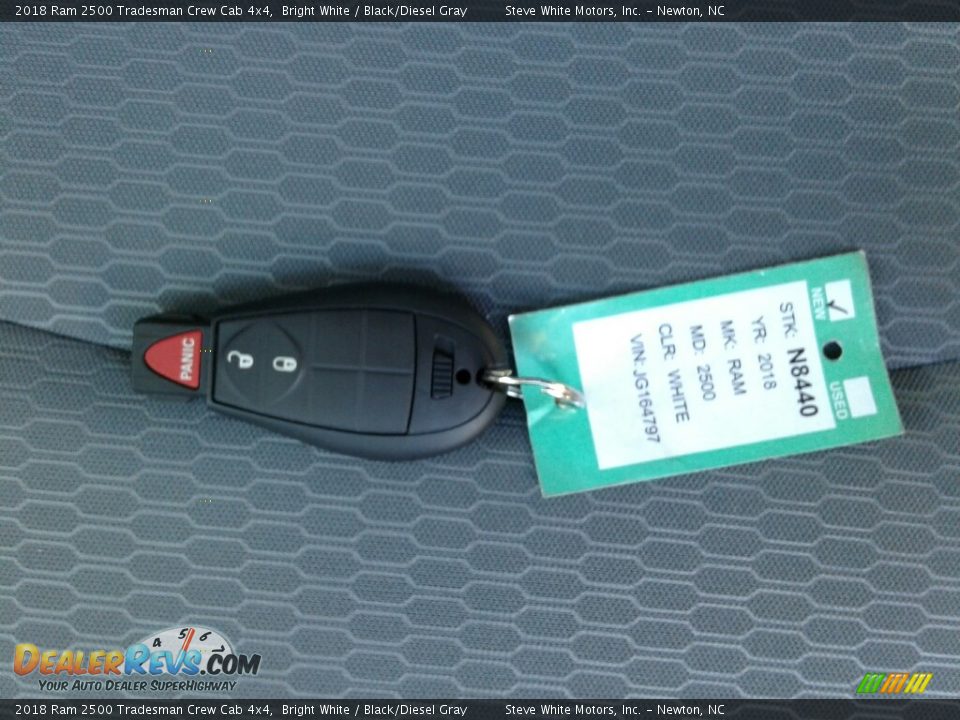 2018 Ram 2500 Tradesman Crew Cab 4x4 Bright White / Black/Diesel Gray Photo #25