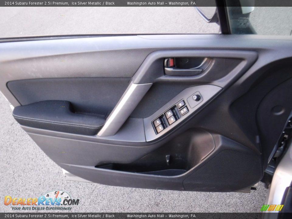 2014 Subaru Forester 2.5i Premium Ice Silver Metallic / Black Photo #12