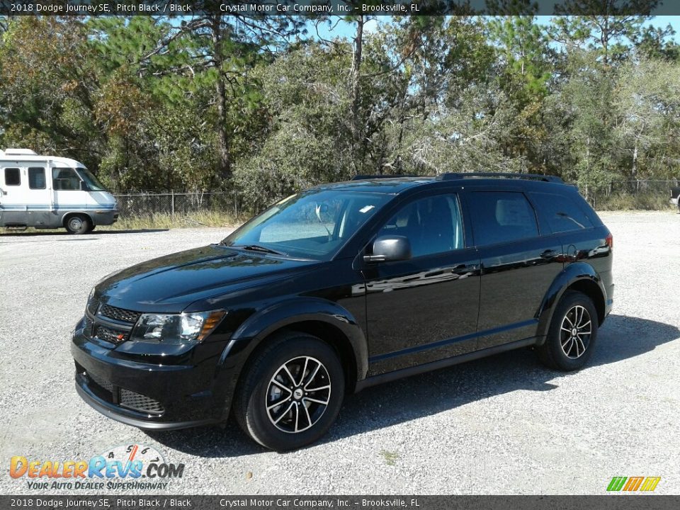 Front 3/4 View of 2018 Dodge Journey SE Photo #1