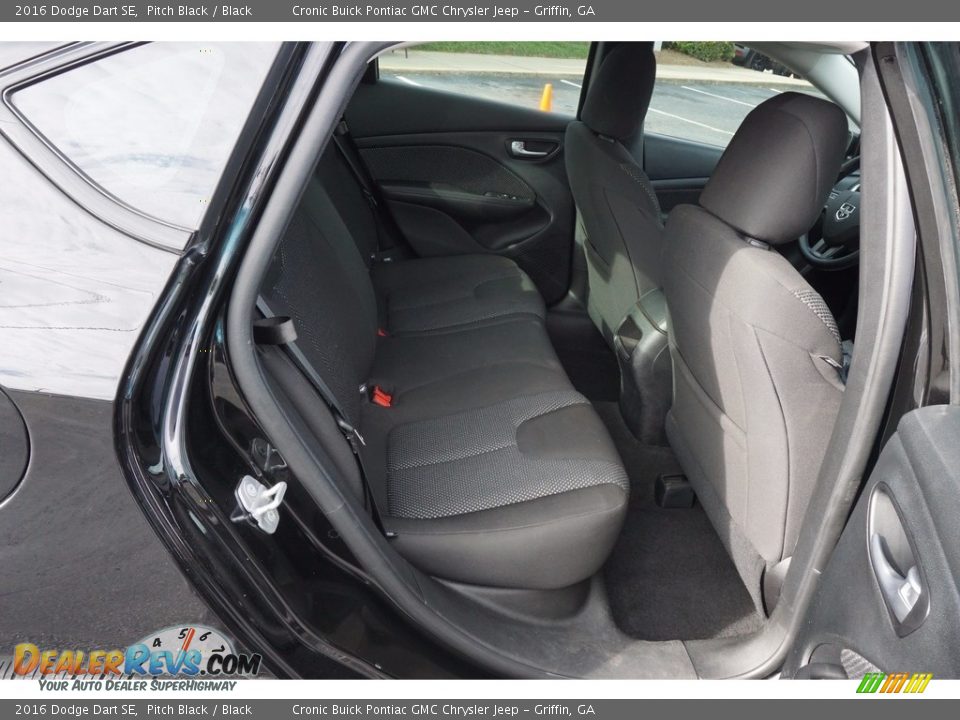 2016 Dodge Dart SE Pitch Black / Black Photo #16