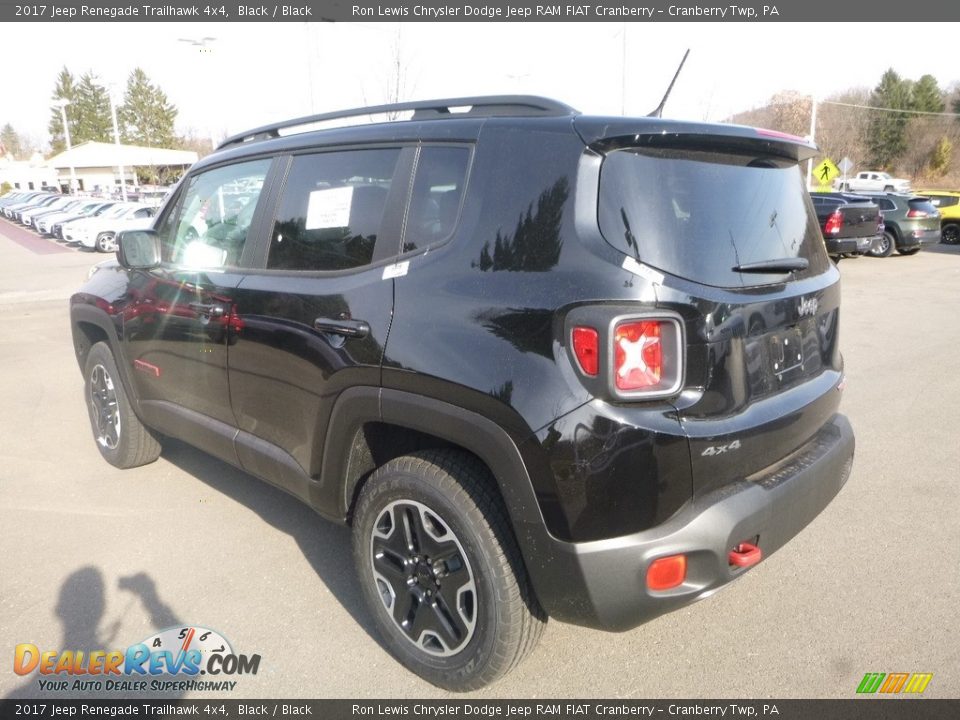 2017 Jeep Renegade Trailhawk 4x4 Black / Black Photo #3