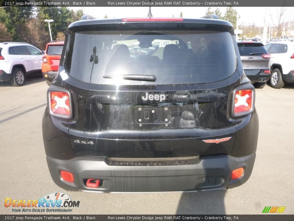 2017 Jeep Renegade Trailhawk 4x4 Black / Black Photo #4