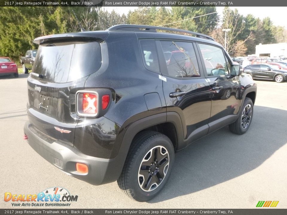 2017 Jeep Renegade Trailhawk 4x4 Black / Black Photo #5
