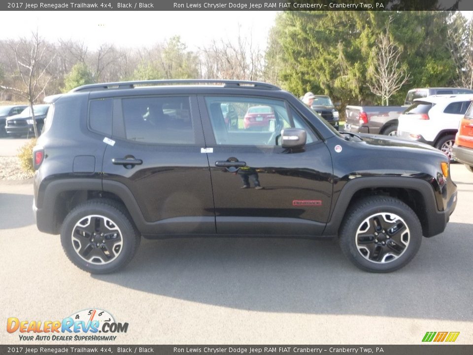 2017 Jeep Renegade Trailhawk 4x4 Black / Black Photo #6