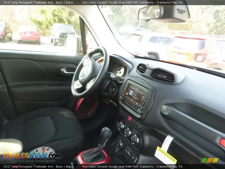 2017 Jeep Renegade Trailhawk 4x4 Black / Black Photo #11