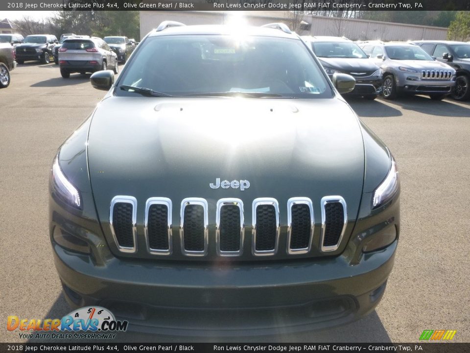 2018 Jeep Cherokee Latitude Plus 4x4 Olive Green Pearl / Black Photo #8