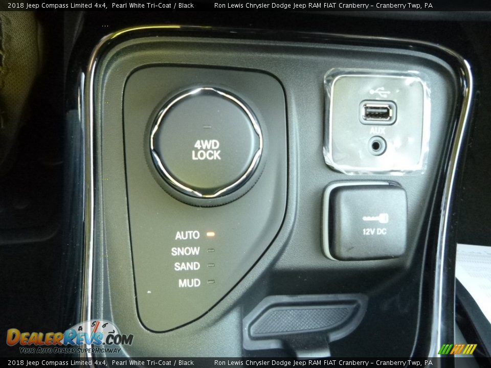 2018 Jeep Compass Limited 4x4 Pearl White Tri–Coat / Black Photo #20