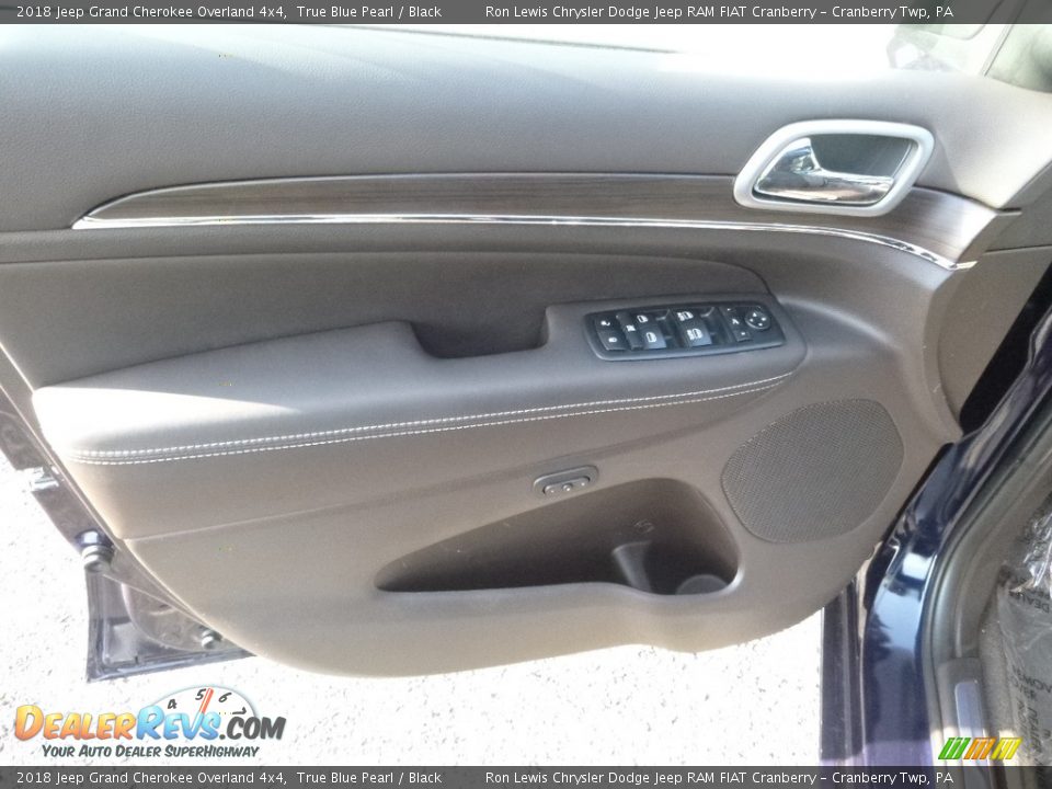 2018 Jeep Grand Cherokee Overland 4x4 True Blue Pearl / Black Photo #12