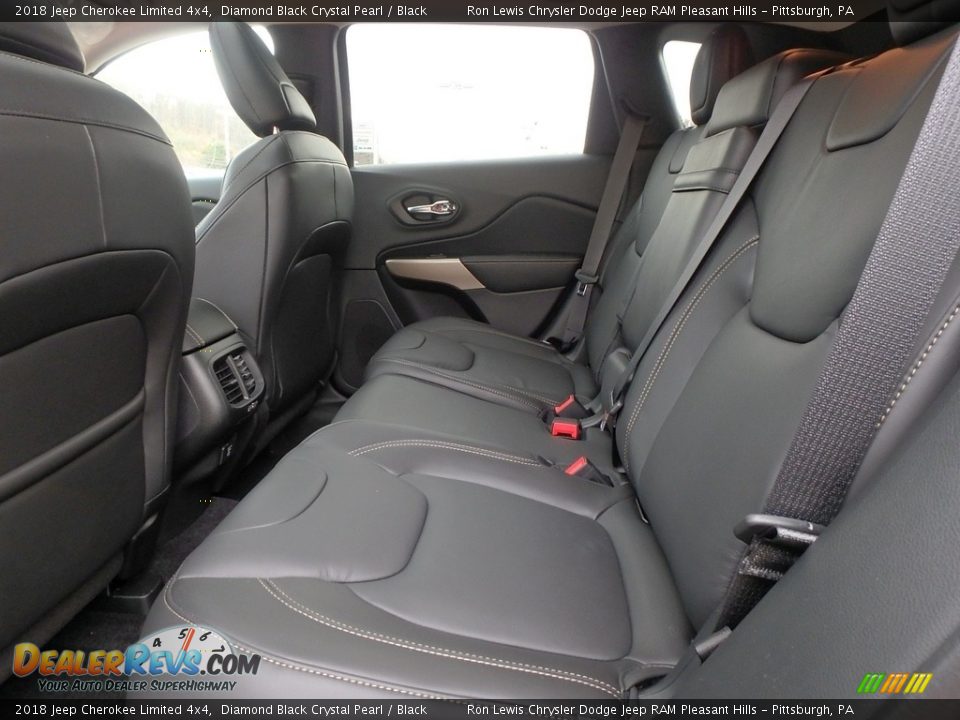 2018 Jeep Cherokee Limited 4x4 Diamond Black Crystal Pearl / Black Photo #11