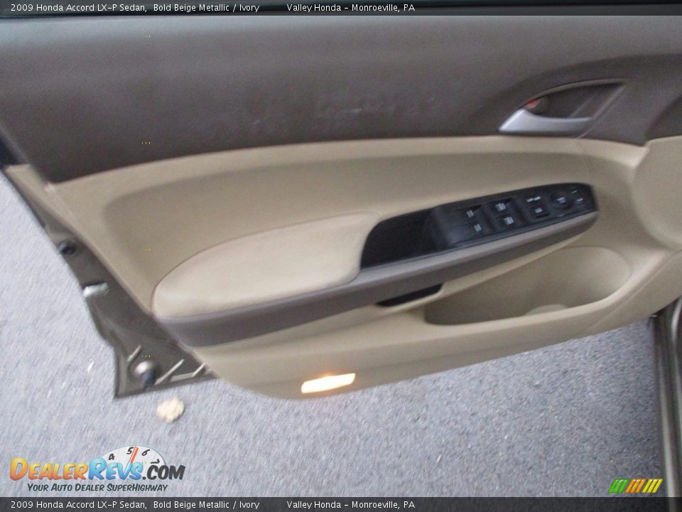 2009 Honda Accord LX-P Sedan Bold Beige Metallic / Ivory Photo #10