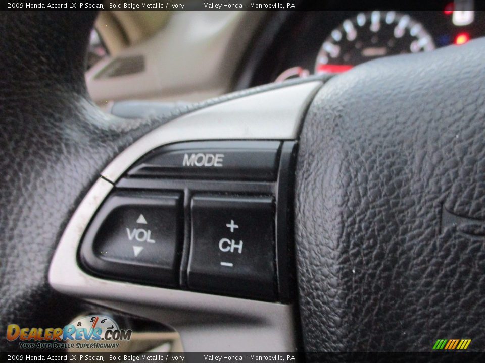 2009 Honda Accord LX-P Sedan Bold Beige Metallic / Ivory Photo #17