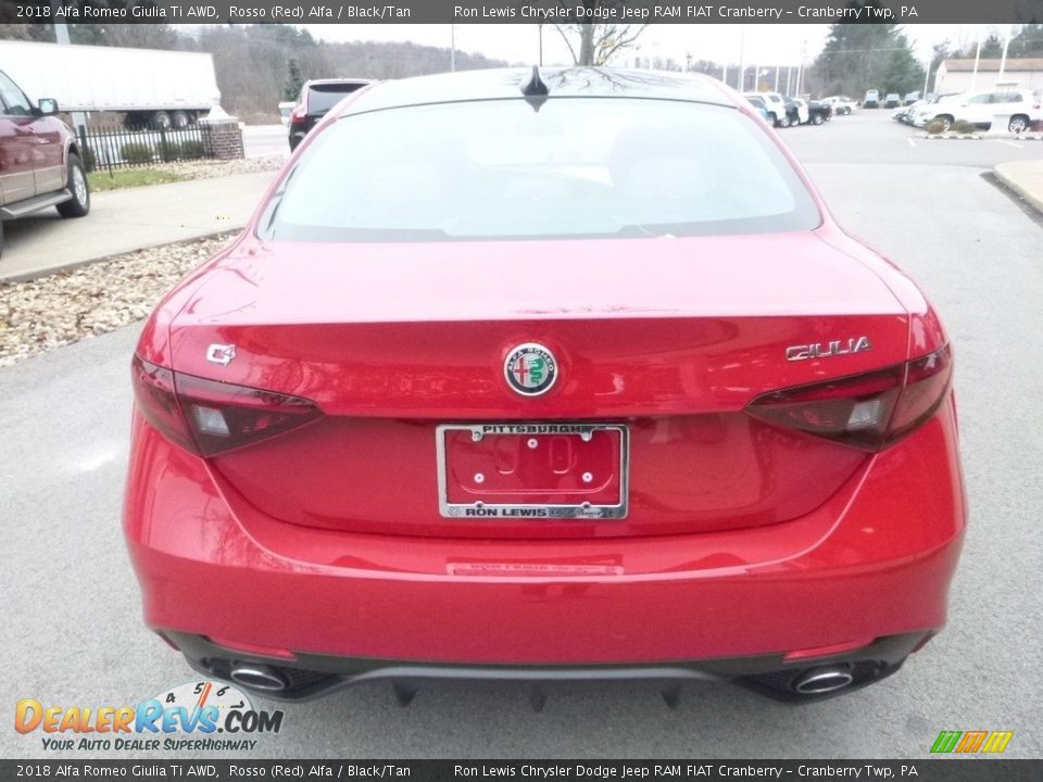 2018 Alfa Romeo Giulia Ti AWD Rosso (Red) Alfa / Black/Tan Photo #6