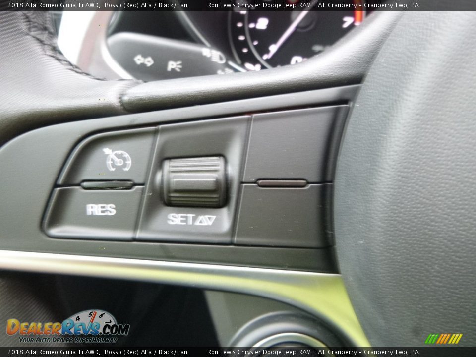 2018 Alfa Romeo Giulia Ti AWD Rosso (Red) Alfa / Black/Tan Photo #28