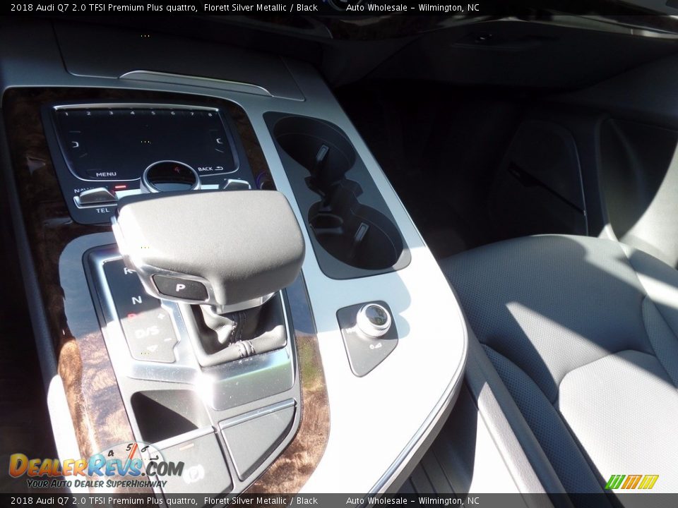 2018 Audi Q7 2.0 TFSI Premium Plus quattro Shifter Photo #19