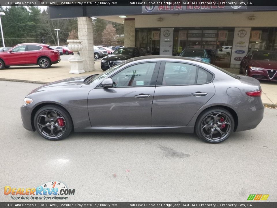 2018 Alfa Romeo Giulia Ti AWD Vesuvio Gray Metallic / Black/Red Photo #3
