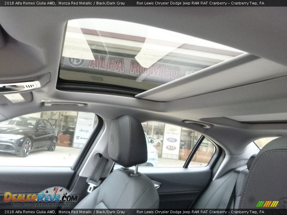 Sunroof of 2018 Alfa Romeo Giulia AWD Photo #23