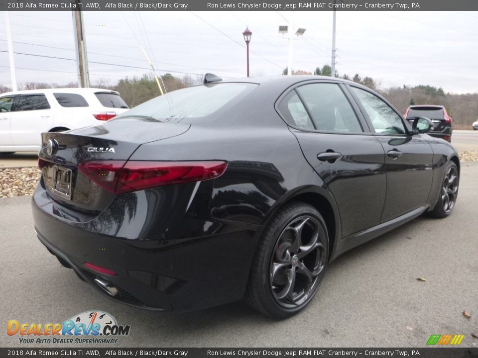 2018 Alfa Romeo Giulia Ti AWD Alfa Black / Black/Dark Gray Photo #7