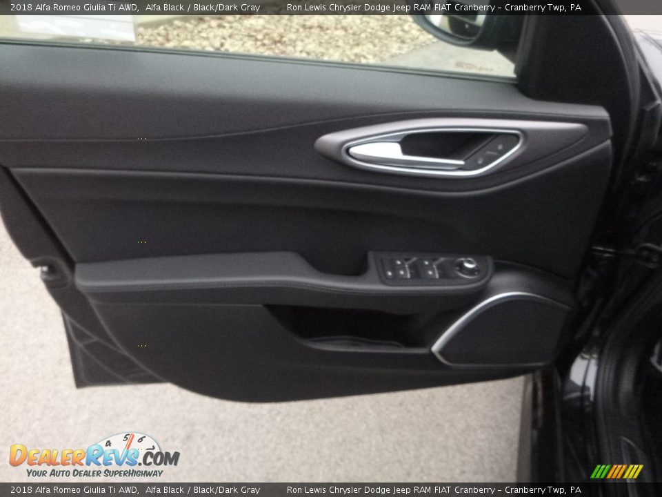 2018 Alfa Romeo Giulia Ti AWD Alfa Black / Black/Dark Gray Photo #20