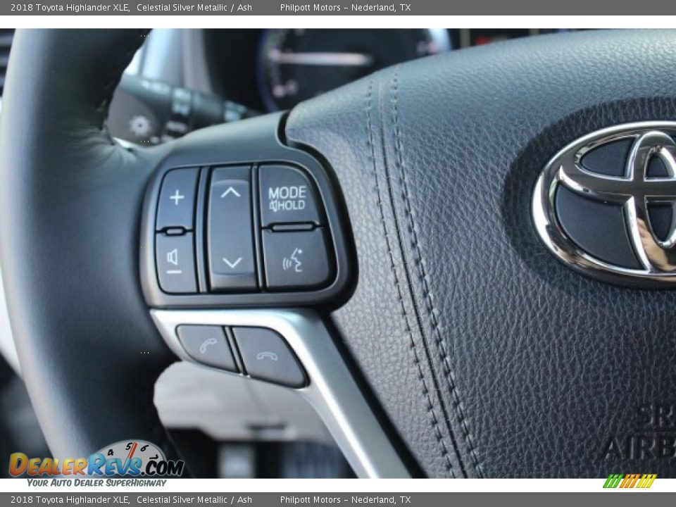 2018 Toyota Highlander XLE Celestial Silver Metallic / Ash Photo #18