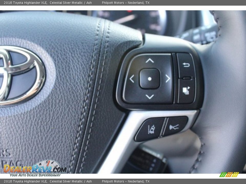 2018 Toyota Highlander XLE Celestial Silver Metallic / Ash Photo #19