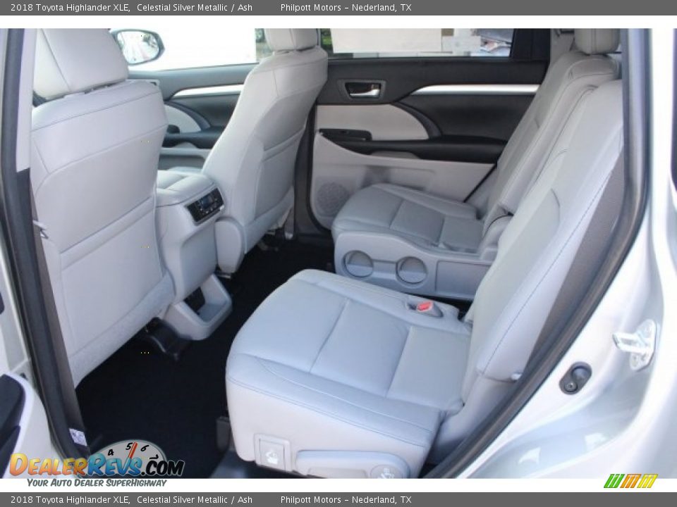2018 Toyota Highlander XLE Celestial Silver Metallic / Ash Photo #23