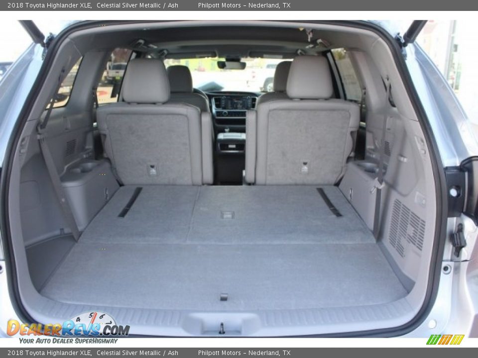 2018 Toyota Highlander XLE Celestial Silver Metallic / Ash Photo #26