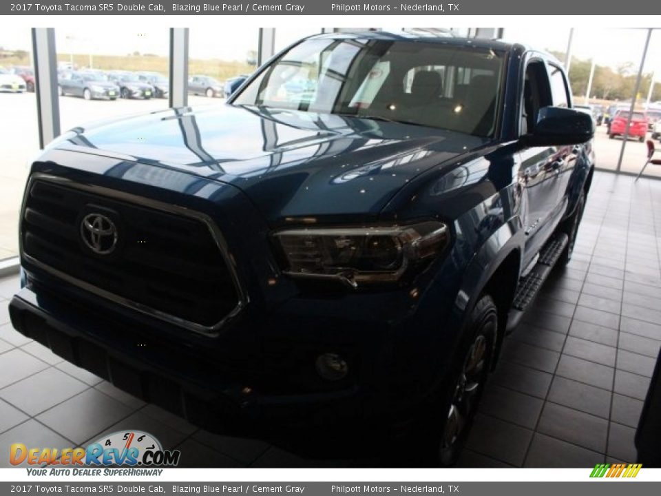 2017 Toyota Tacoma SR5 Double Cab Blazing Blue Pearl / Cement Gray Photo #2
