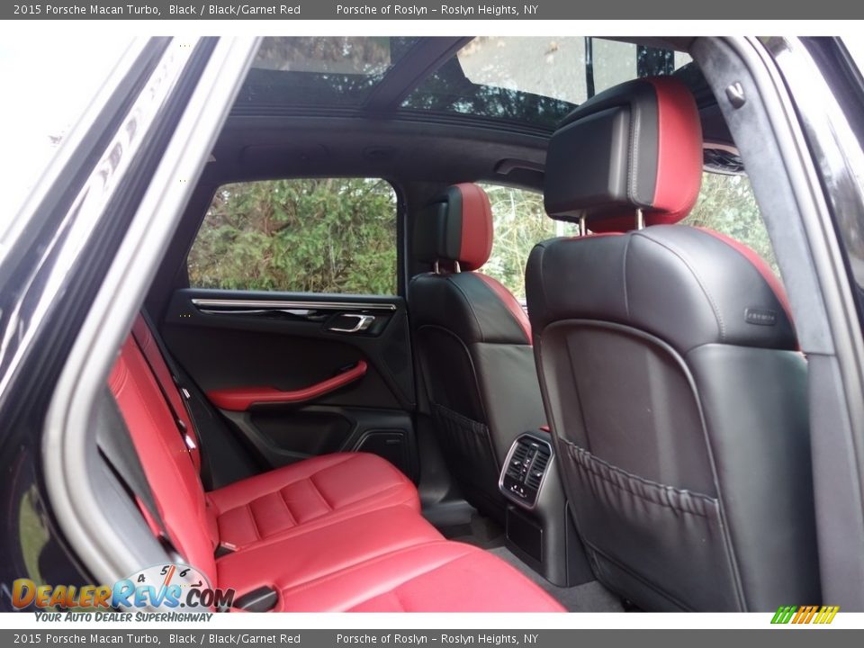 2015 Porsche Macan Turbo Black / Black/Garnet Red Photo #16