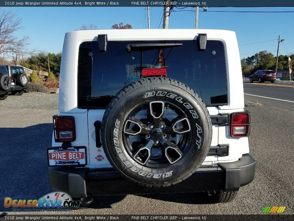 2018 Jeep Wrangler Unlimited Altitude 4x4 Bright White / Black Photo #5