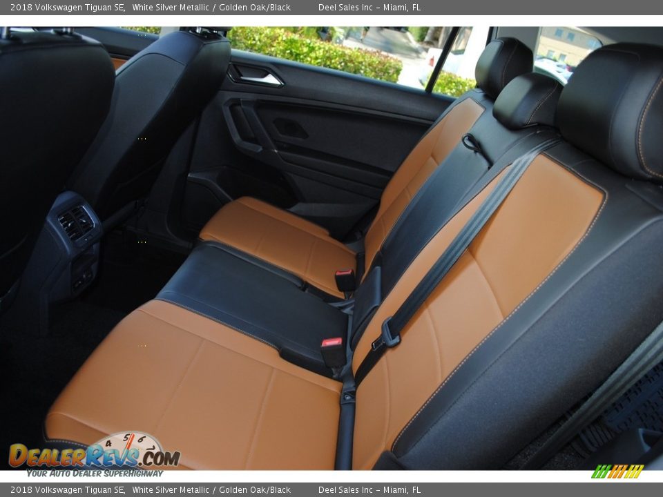 Rear Seat of 2018 Volkswagen Tiguan SE Photo #12