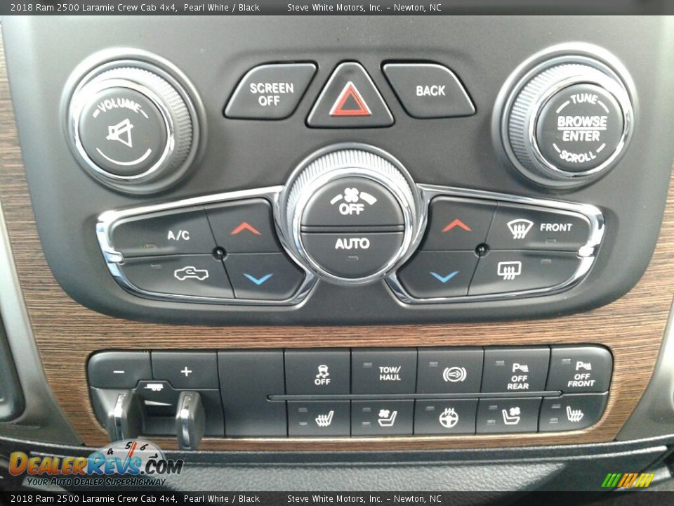 Controls of 2018 Ram 2500 Laramie Crew Cab 4x4 Photo #28