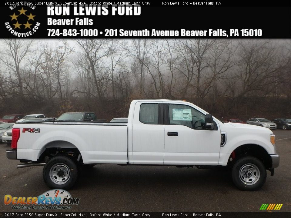 2017 Ford F250 Super Duty XL SuperCab 4x4 Oxford White / Medium Earth Gray Photo #1