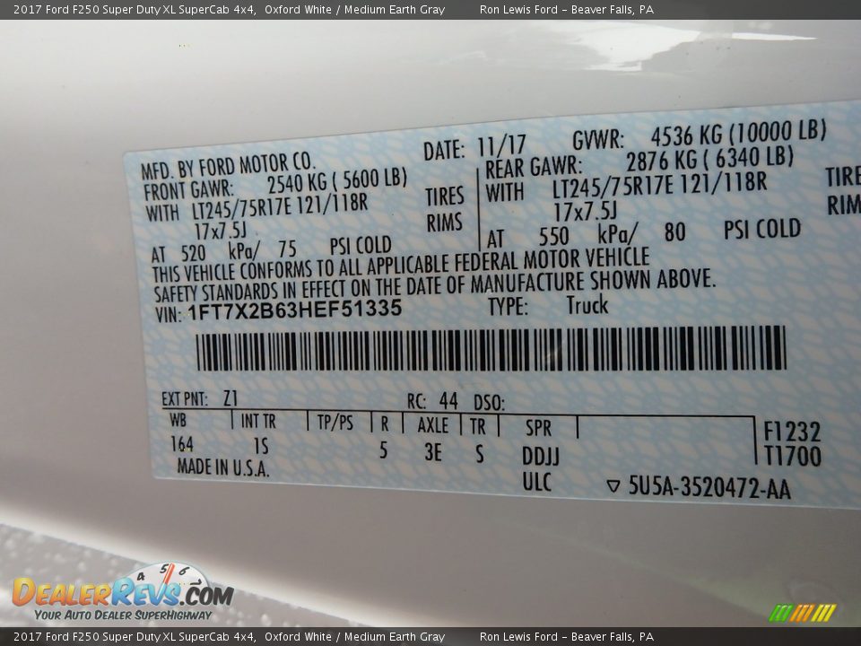 2017 Ford F250 Super Duty XL SuperCab 4x4 Oxford White / Medium Earth Gray Photo #15