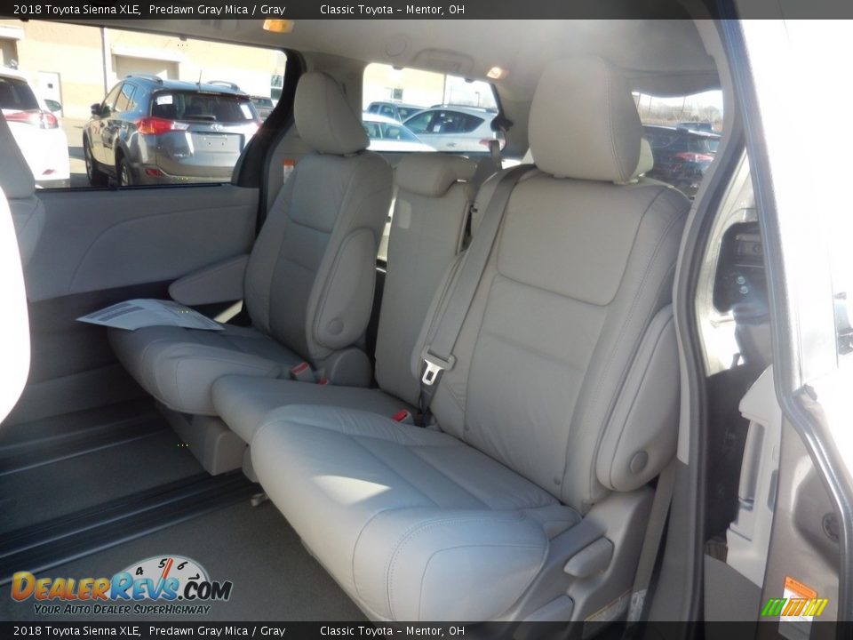 2018 Toyota Sienna XLE Predawn Gray Mica / Gray Photo #5