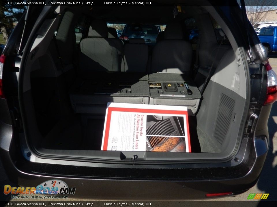 2018 Toyota Sienna XLE Predawn Gray Mica / Gray Photo #6