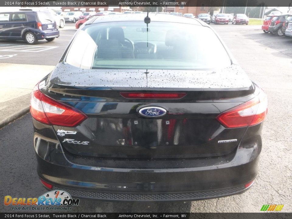 2014 Ford Focus S Sedan Tuxedo Black / Charcoal Black Photo #5