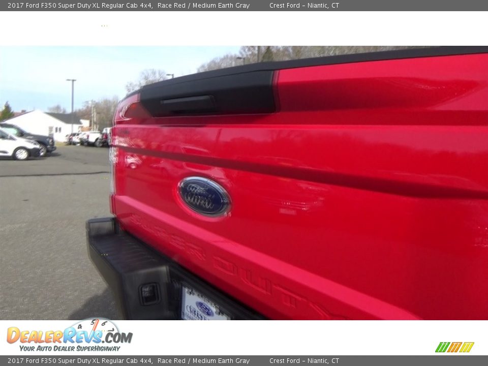 2017 Ford F350 Super Duty XL Regular Cab 4x4 Race Red / Medium Earth Gray Photo #32